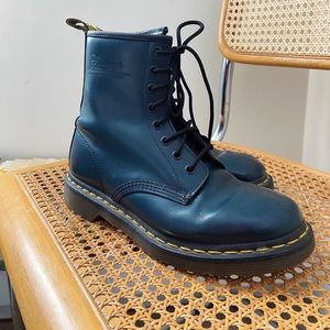 Dr. Martens Navy 1460 Smooth Leather Lace Up Boots